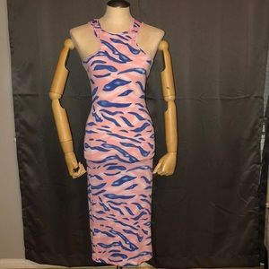 💰NWT Pink and Blue Midi Dress